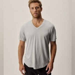New no tags Buck Mason V-Neck Tee White Size M USA Made  2 Available